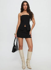 Lavish Living Strapless Top Black