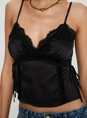 Isolind Top Black